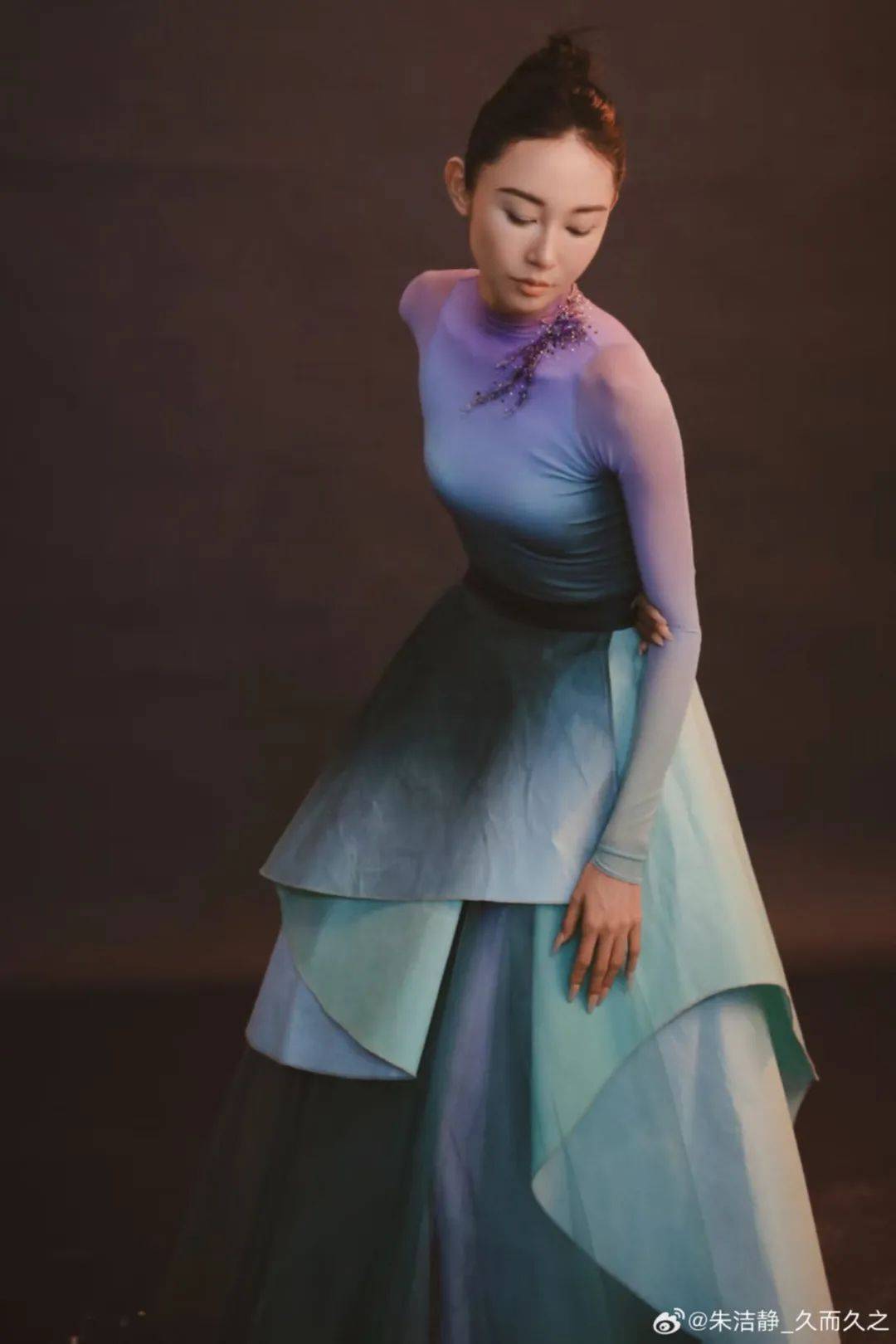 浙江知名女演员<strong></p>
<p>币安交易网址</strong>，重病归来！曾四登春晚，流泪照心疼