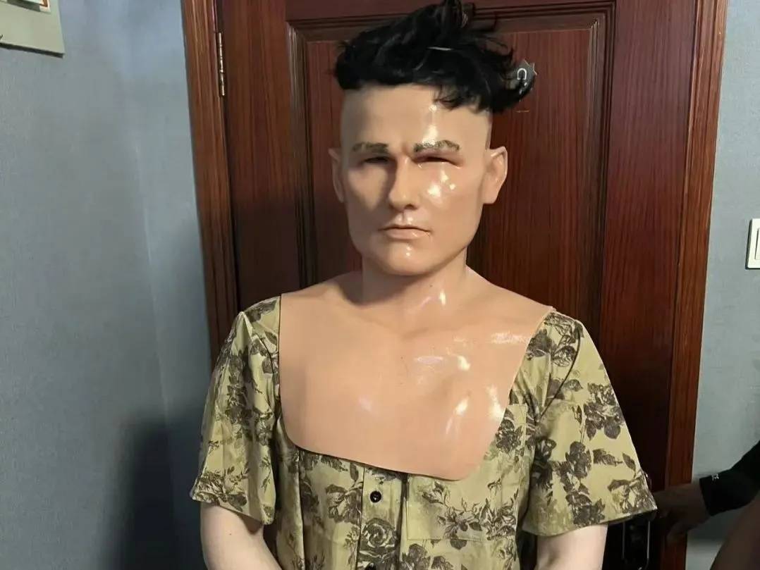 江苏一男子戴仿真“人皮”面具入室盗窃<strong></p>
<p>币安合约上线</strong>，流窜多个小区作案，涉案金额达15万余元