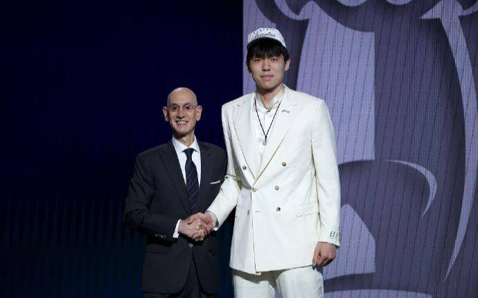 被NBA首轮选中的杨瀚森来自淄博<strong></p>
<p>币安公链技术</strong>，启蒙教练：希望他学好英语，早日立足NBA