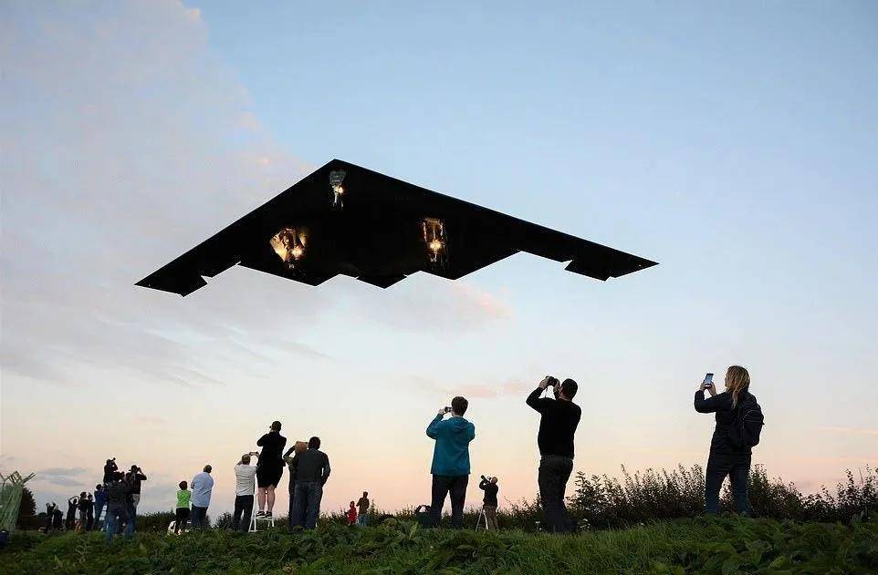 B-2横穿中国轰炸伊朗<strong></p>
<p>币安eth钱包地址</strong>，中国雷达没有发现？这是正常人想出来的？