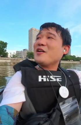 长沙男子突发奇想划船下班<strong></p>
<p>币安主站</strong>，25分钟车程划了3小时，当事人：手累腿麻，不会有下次