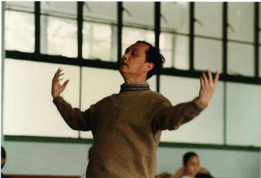 他于昨日在上海逝世！享年86岁<strong></p>
<p>币安永久合约</strong>，人生充满传奇色彩，作品家喻户晓