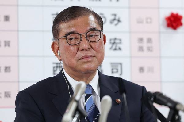 日媒：石破茂有意继续担任日本首相<strong></p>
<p>币安ETH提现要多久</strong>，但自民党内部不满情绪日益加深