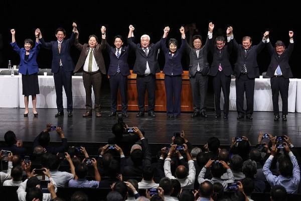 日媒：石破茂有意继续担任日本首相<strong></p>
<p>币安ETH提现要多久</strong>，但自民党内部不满情绪日益加深