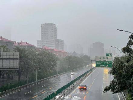 北京七区已现暴雨或大暴雨 早高峰城区及北部地区仍有明显降雨 注意出行安全<strong></p>
<p>币安交易所平台</strong>！