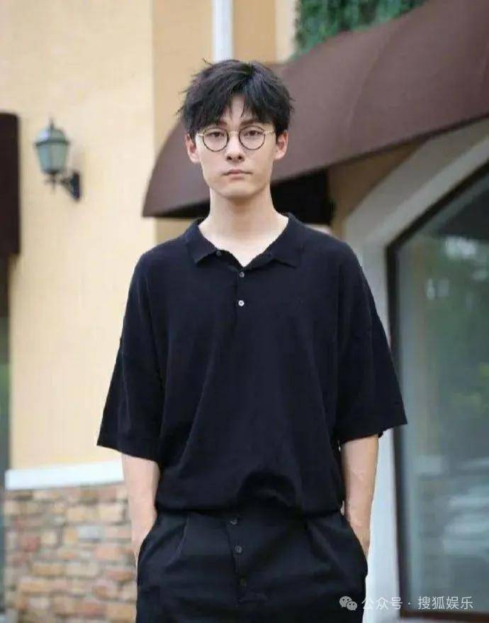 离婚三年又被拍到亲密逛超市<strong></p>
<p>交易所app下载</strong>，他俩这是纯带娃还是真复合了？