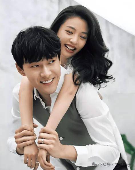 离婚三年又被拍到亲密逛超市<strong></p>
<p>交易所app下载</strong>，他俩这是纯带娃还是真复合了？