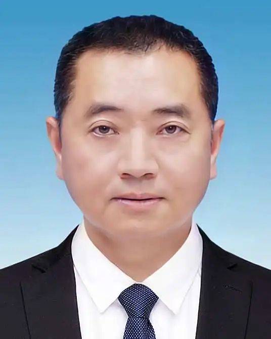 作为“一把手”<strong></p>
<p>抹茶交易所下载</strong>，他经常在上班时间外出打牌