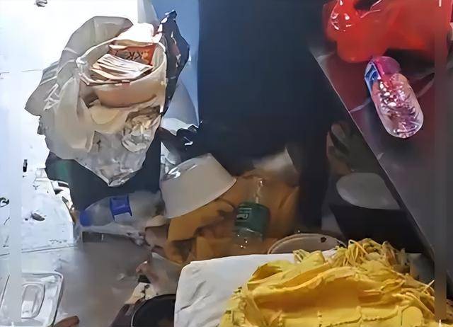 两男生开房住宿留下满床辣条油和避孕套<strong></p>
<p>抹茶交易所美区</strong>，民宿回应