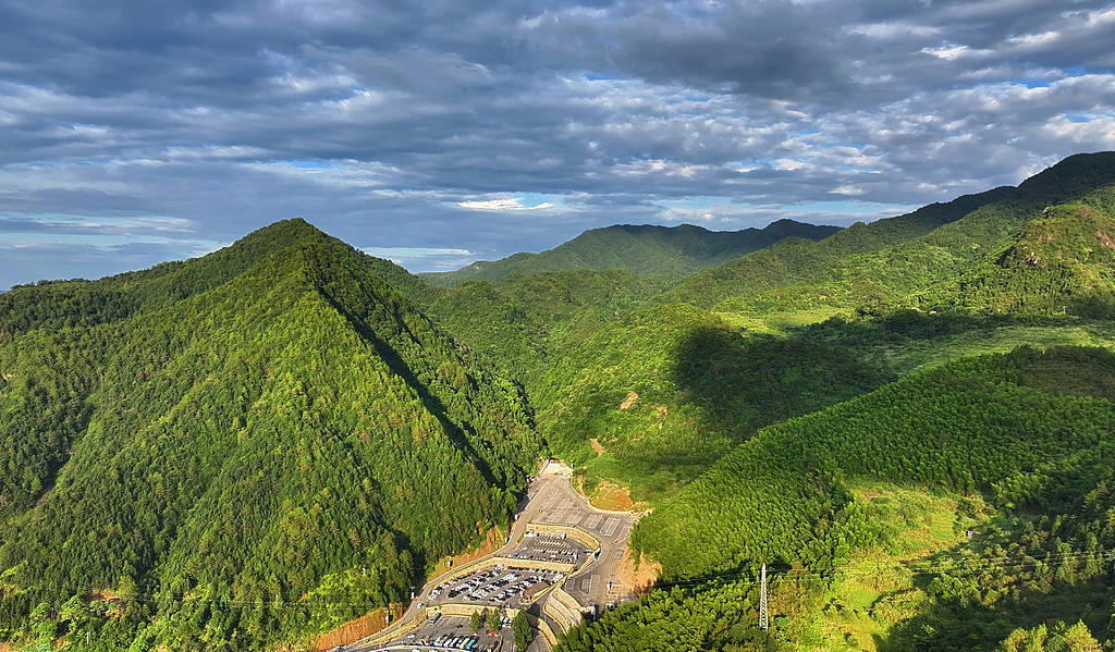 花1.27亿给大山装扶梯<strong></p>
<p>抹茶交易所app苹果手机下载</strong>，“值不值”得考虑在前头