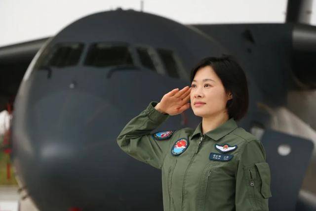 阅兵最帅女机长<strong></p>
<p>抹茶交易所导出钱包</strong>，是她！