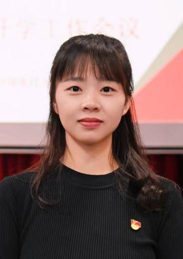 “民兵方队中一眼就认出了她<strong></p>
<p>抹茶交易所导出钱包</strong>，我们的陈老师！”