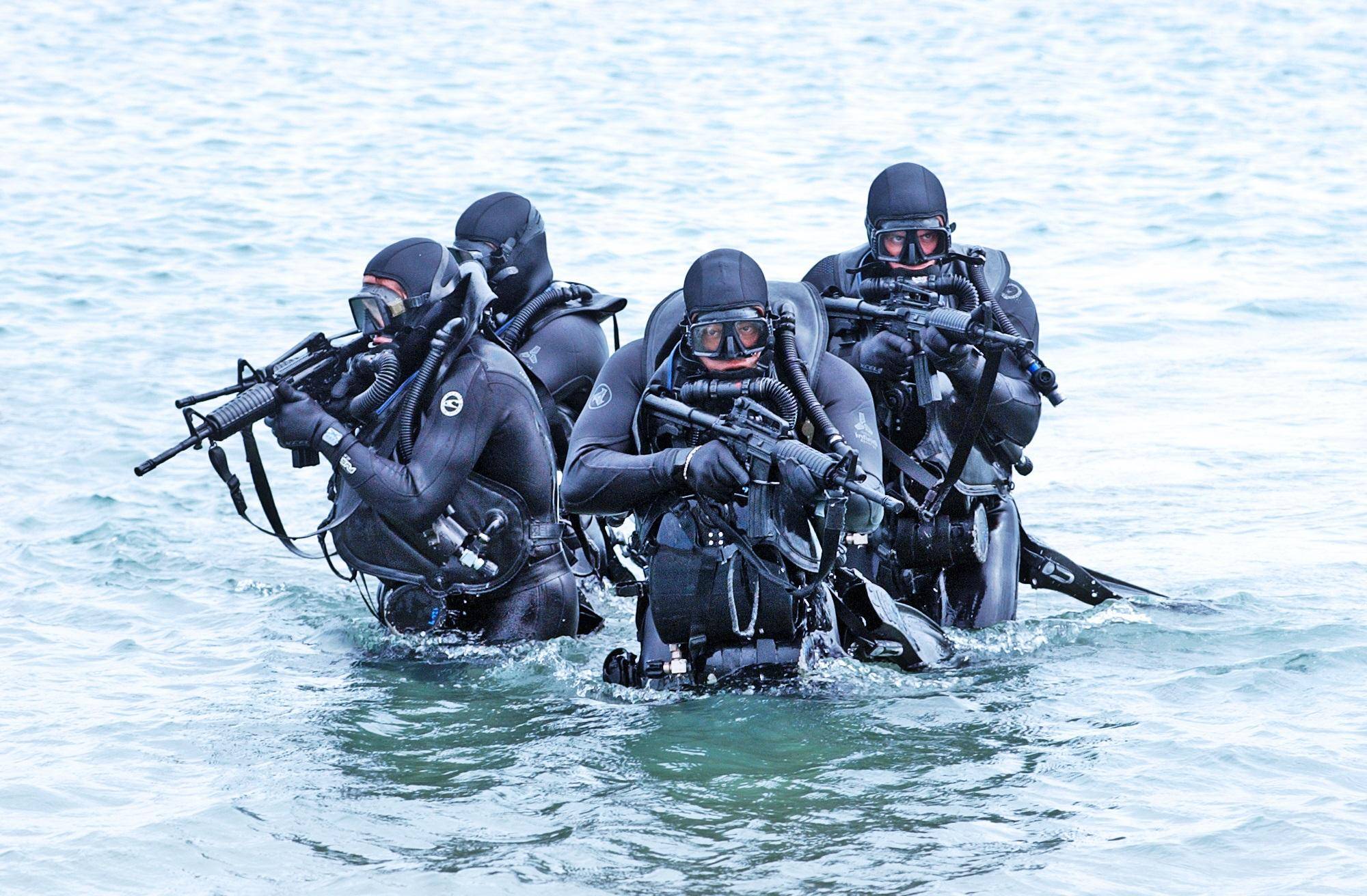 美海豹特种兵突袭胡塞<strong></p>
<p>抹茶交易所资质</strong>，7500万美元战机坠毁，开火杀死30名也门人