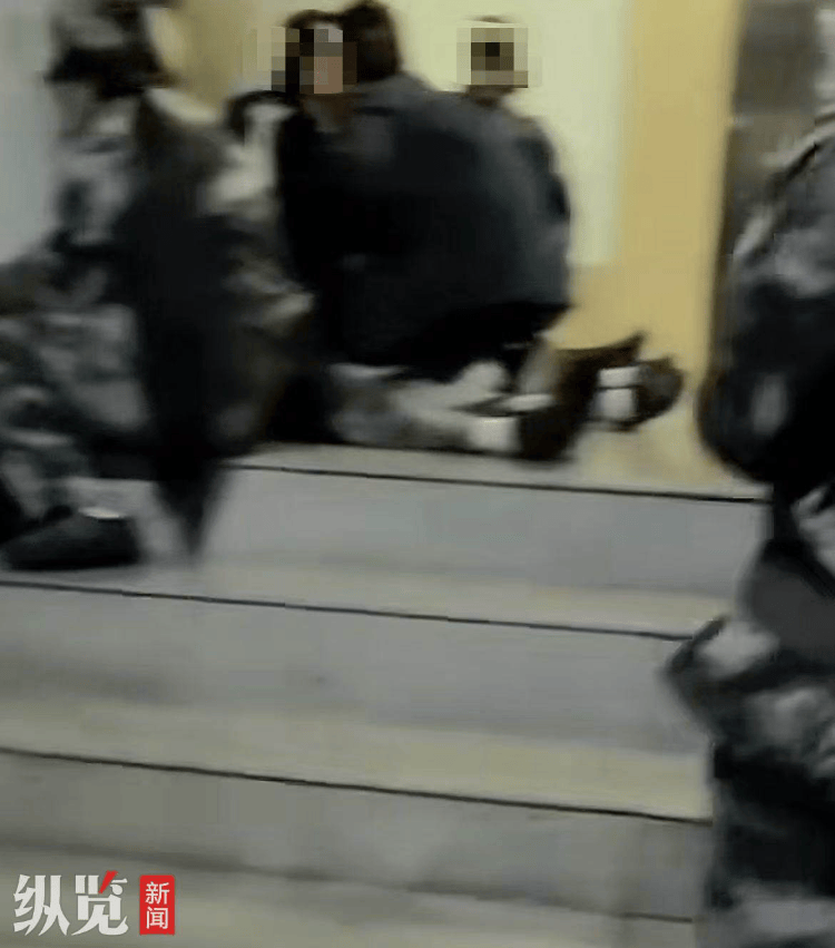 云南一职业学院室内军训致17人缺氧被救护车拉走<strong></p>
<p>抹茶交易所资质</strong>？校方否认
