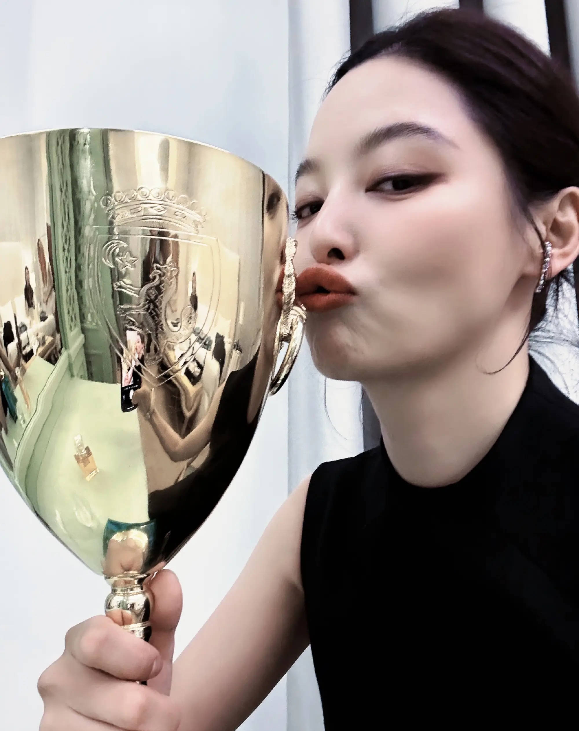 辛芷蕾发长文感谢前经纪人：谢谢梁婷女士让<strong></p>
<p>抹茶交易所大陆</strong>我有梦可做