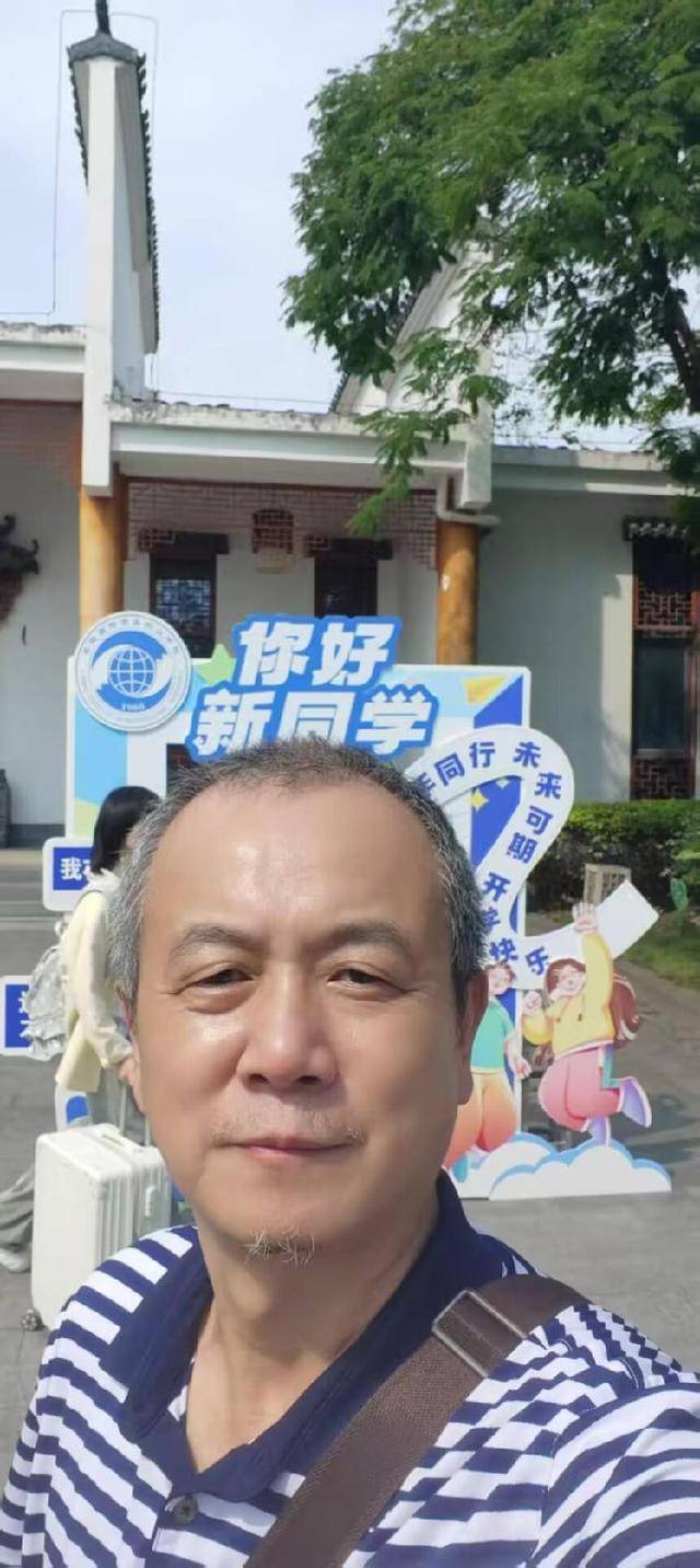 合肥60后高考大叔已到校报到<strong></p>
<p>抹茶交易所app操作如何</strong>，将开启校园生活，大叔：年龄虽大但无需特别照顾