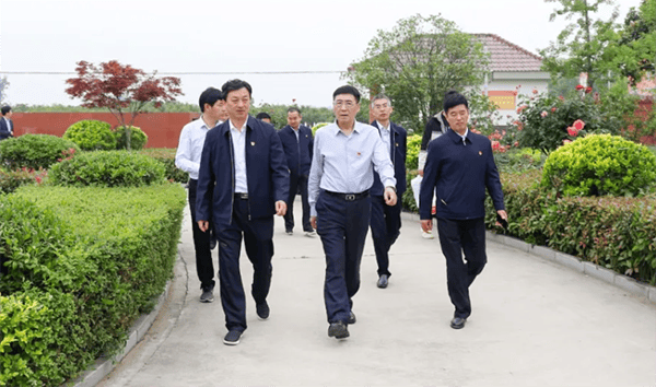 鹤壁市委常委、常务副市长林鸿嘉落马<strong></p>
<p>官方抹茶交易所app下载</strong>，一个月前被罢免