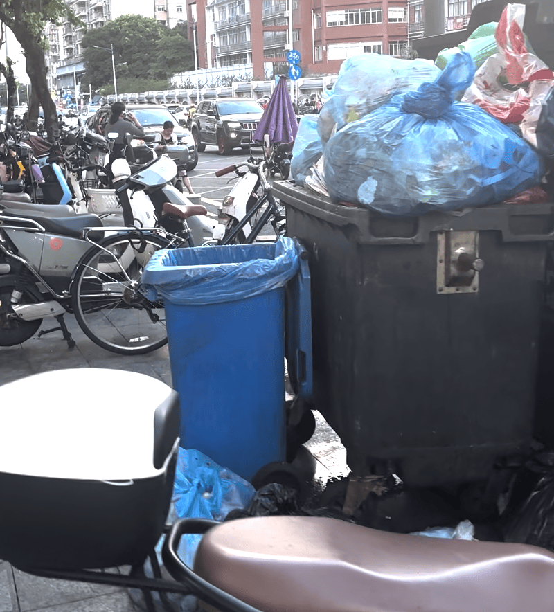 深圳一医院门口被指“举步维艰”<strong></p>
<p>交易所app创始人</strong>！整治后记者实探:仍很堵