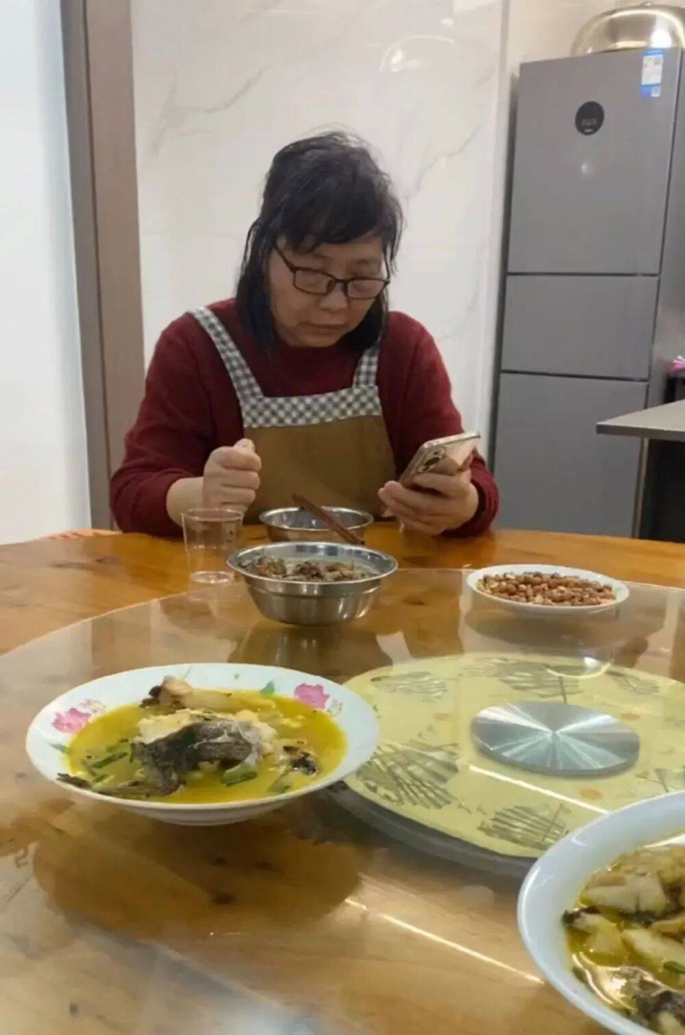 “看到妈妈46个未接来电<strong></p>
<p>抹茶交易所</strong>，心像被重锤击中”