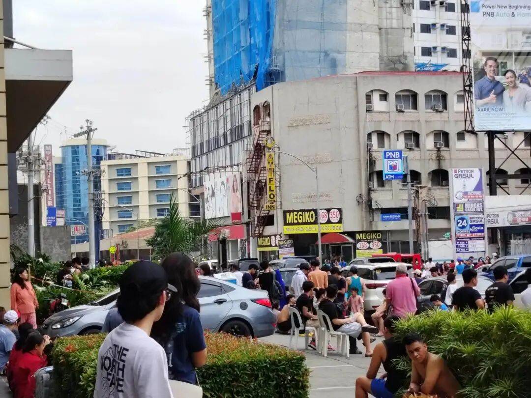 在菲华人亲历7.6级强震：震感强烈<strong></p>
<p>如何买币</strong>，有女生被吓哭｜鱼眼·热点
