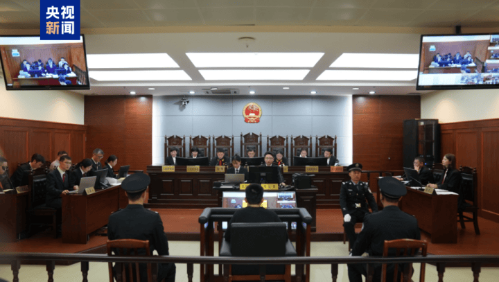 “司机泄愤撞死一家三口”<strong></p>
<p>如何买币</strong>，逝者家属最新发声