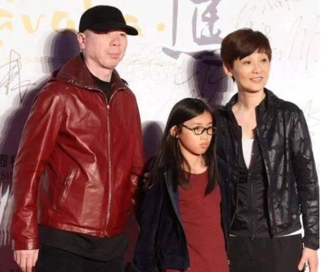 考古|冯小刚带女儿去陈思诚工作室！开个人账号还读影视专业<strong></p>
<p>如何买币</strong>，她也要“女承父业”吗？