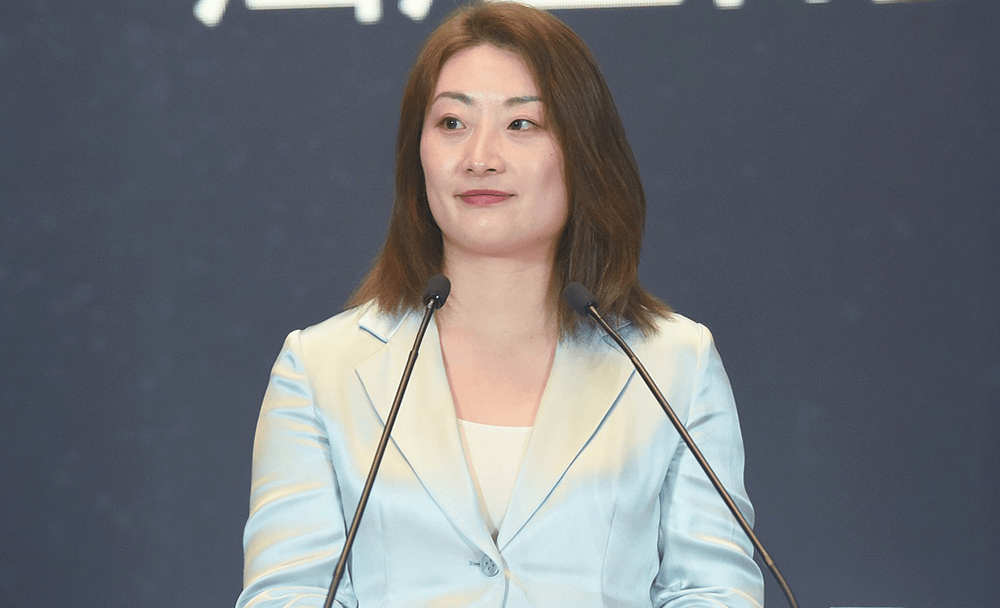 浙江娃哈哈拿回桶装水销售权<strong></p>
<p>抹茶交易所哪个最好</strong>，宗馥莉请辞这个月娃哈哈经历了什么？