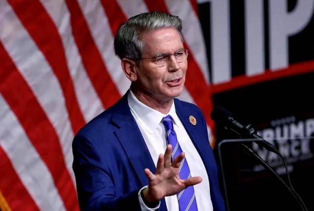 一大早被中方揭穿谎言<strong></p>
<p>海外版下载链接</strong>,第三名美高官紧急下场:不一定对华加税