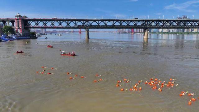今天是她68岁生日<strong></p>
<p>抹茶交易所怎么转成人民币</strong>,武汉人:不准退休!