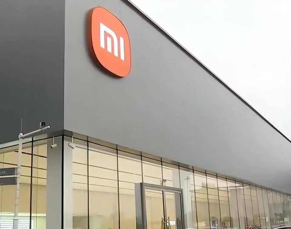 小米新车主驾下方掏出“神秘”多余零件!工作人员一片沉默<strong></p>
<p>东方雨虹股票</strong>,细思极恐