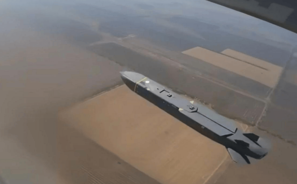 美国不给战斧拉倒<strong></p>
<p>东方雨虹股票</strong>,乌克兰搬出先进导弹,陆海空联合轰炸俄罗斯