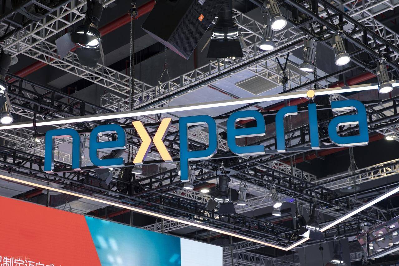 荷兰慌了<strong></p>
<p>股票在线看盘</strong>,安世中国已恢复供货,但有一个条件,必须用人民币结算!