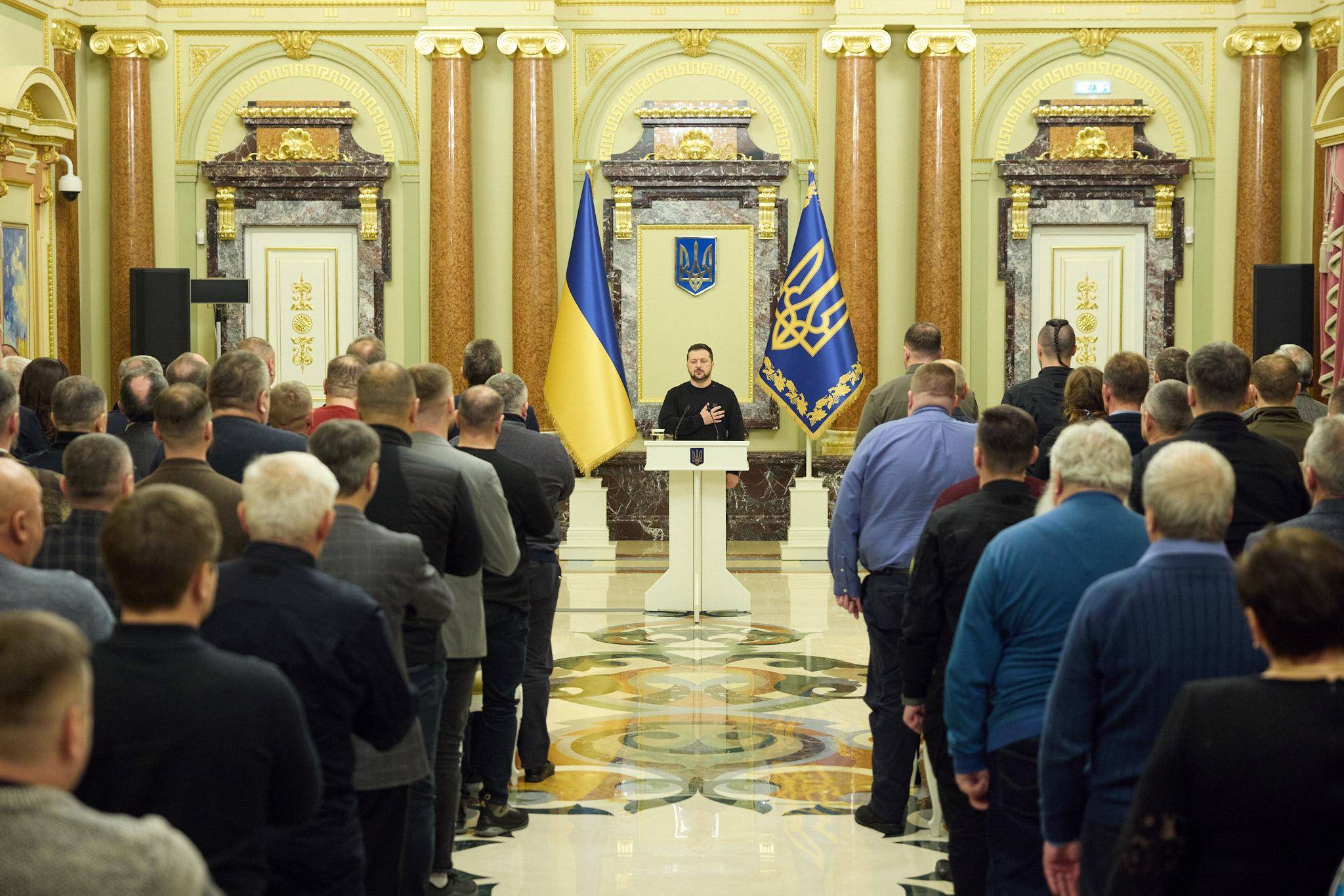 太炸裂了<strong></p>
<p>股票在线看盘</strong>,泽连斯基竟然提交拜登黑料,获得面见特朗普的机会