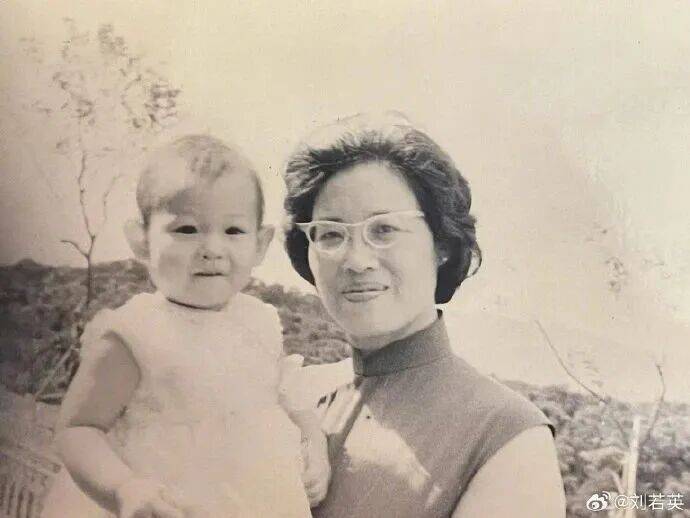 确认了<strong></p>
<p>股票在线看盘</strong>！是著名歌手刘若英的爷爷