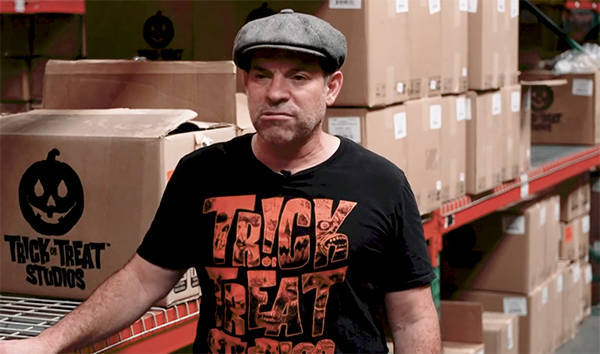 美国人正度过一个“没了中国货、最恐怖”的万圣节<strong></p>
<p>中国中车股票</strong>,白宫发言人却仍嘴硬