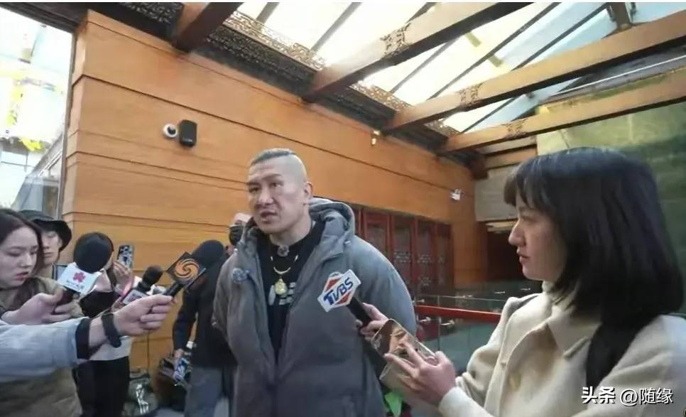 汪小菲让人刮目相看<strong></p>
<p>中国中车股票</strong>,盛情款待馆长北京行,尽显人情世故