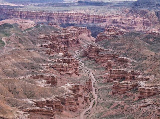 青年说 | 到中亚<strong></p>
<p>同仁堂股票</strong>,奔赴一场激动人心的“探秘”