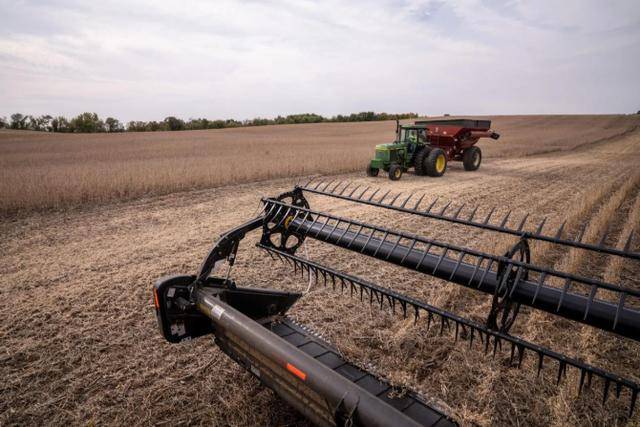 果然是美国害怕的人:李成刚一句话定调中美谈判<strong></p>
<p>同仁堂股票</strong>!美方撤回100%关税