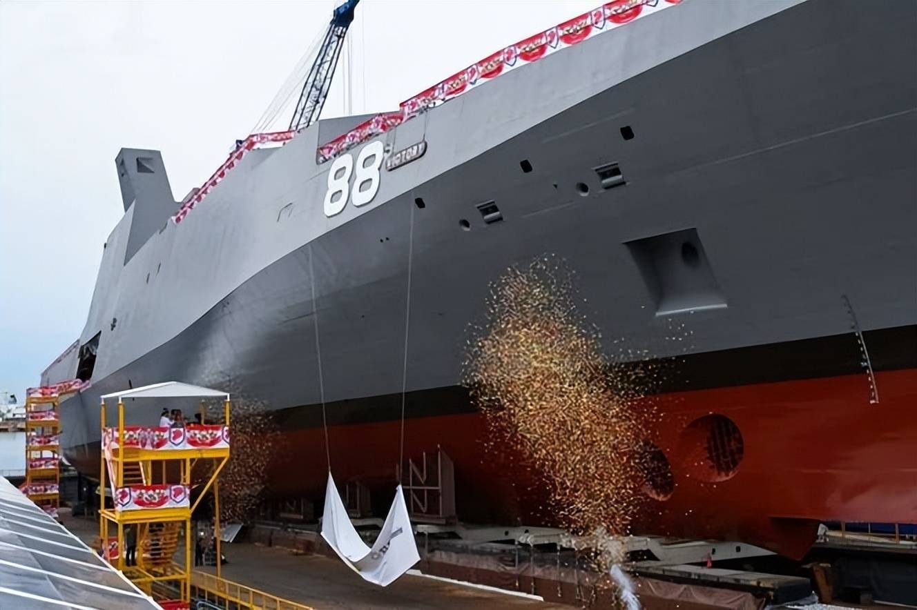 人口不足600万的小国<strong></p>
<p>同仁堂股票</strong>,建造8000吨级大型战舰,新加坡“胜利号”多用途战斗舰亮相