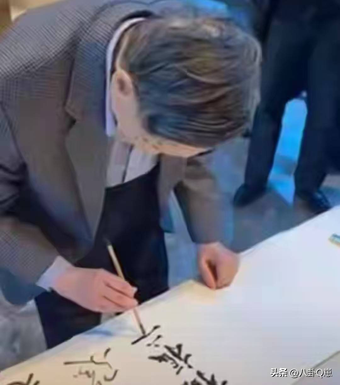 不查不知道<strong></p>
<p>恒生电子股票</strong>,一查吓一跳!杨振宁的弟弟杨振汉,人生活的这么精彩