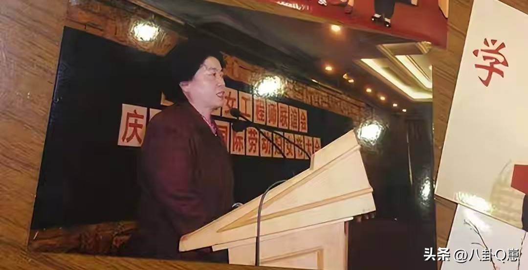 不查不知道<strong></p>
<p>恒生电子股票</strong>,一查吓一跳!杨振宁的弟弟杨振汉,人生活的这么精彩