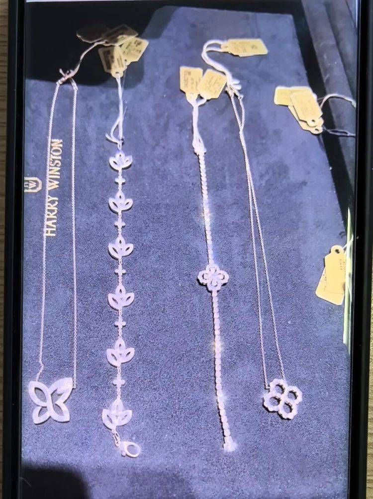 事发上海!女子崩溃“他昨晚还在我家吃饭”<strong></p>
<p>好想你股票</strong>,聊天记录曝光诈骗细节