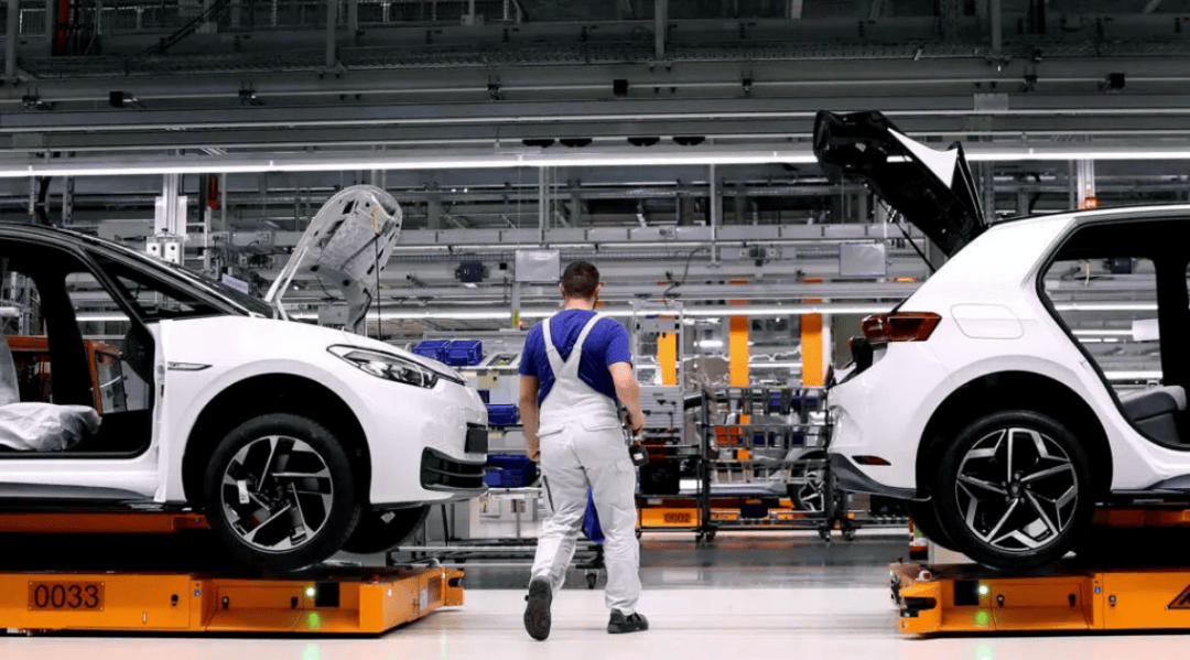 金灿荣：荷兰没有服软迹象<strong></p>
<p>中国中铁股票</strong>，中国要打到完全胜利！