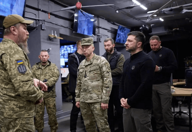 乌军承认红军城已沦陷<strong></p>
<p>吉视传媒股票</strong>，俄军无人机封锁了撤退和补给通道，泽连斯基命令乌军血战到底！