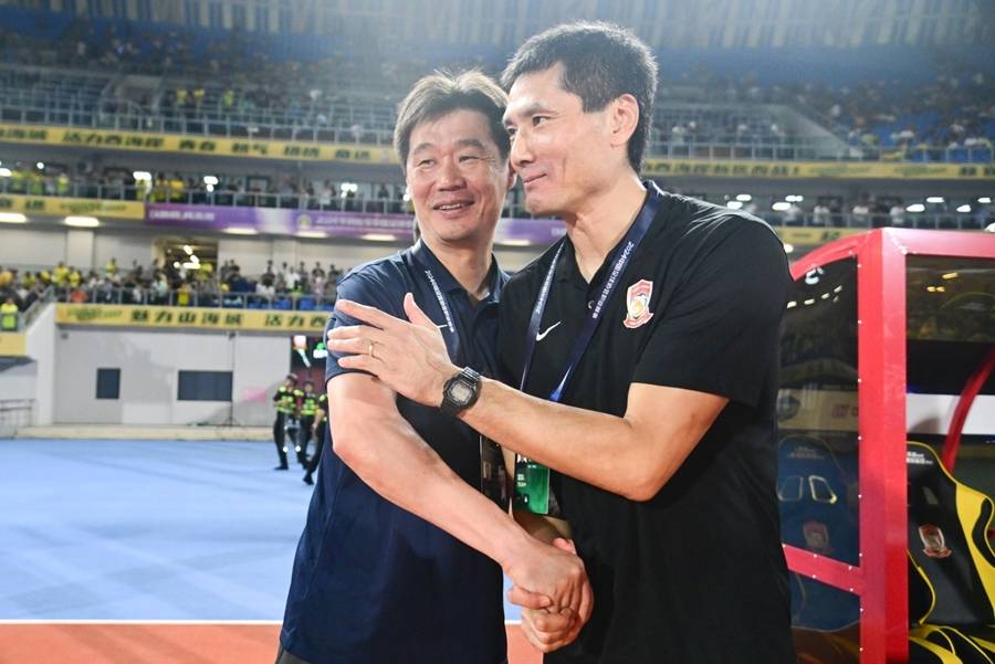 全球选聘四个月<strong></p>
<p>吉视传媒股票</strong>,招来只有一年执教经历的本土教练,国足新帅竟是邵佳一