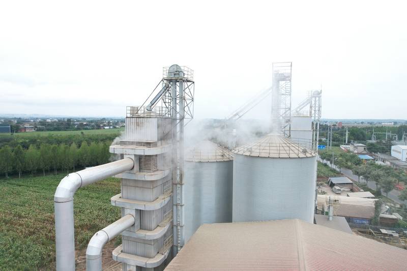 阴雨50天<strong></p>
<p>吉视传媒股票</strong>,他用3200块救回30万斤玉米