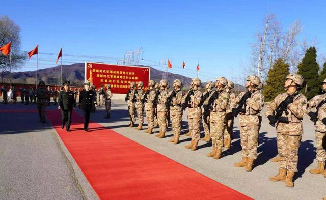 日本死不悔改<strong></p>
<p>小商品城股票</strong>，又威胁出兵台海！关键时刻，日军官直奔解放军基地