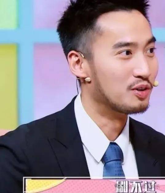 第三段婚姻亮红灯<strong></p>
<p>小商品城股票</strong>?他不会又要离婚了吧......